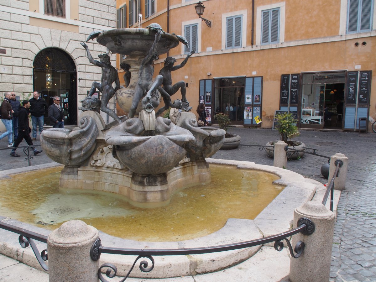 Разнообразие Рима: центральные площади и отдалённые уголки